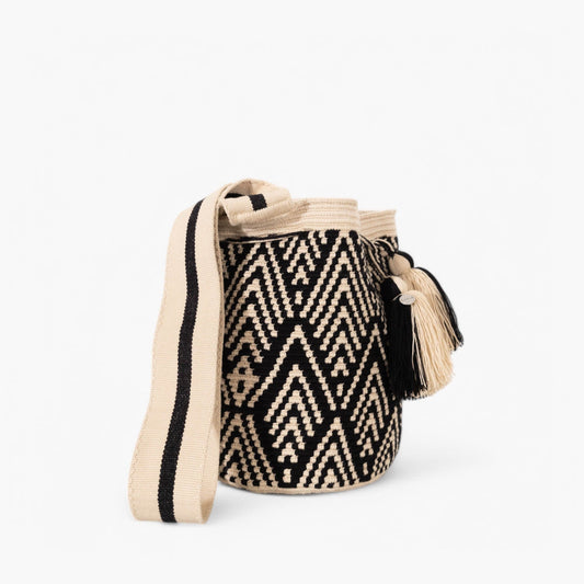 Geometric crossbody bag L | Black