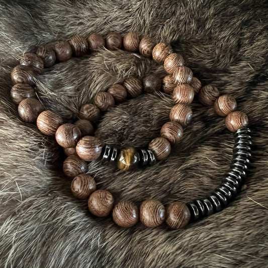 2 houten kralen armbanden met Tijgeroog